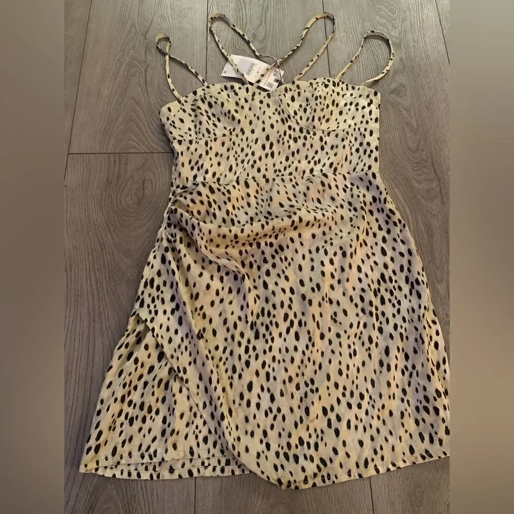 Zara beautiful dress perfect for a holiday party, size M - Picture 2 of 11